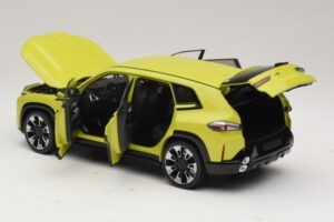 BMW XM G09 Geltonas Minichamps 1:18 110023302 Metalas - nuotrauka 5 iš 8