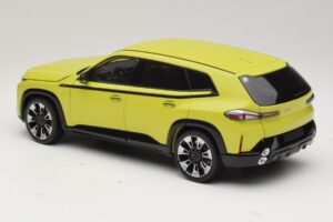 BMW XM G09 Geltonas Minichamps 1:18 110023302 Metalas - nuotrauka 7 iš 8
