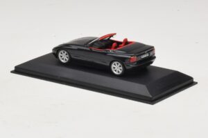BMW Z1 Tamsiai Žalias Su Raudonu Salonu Minichamps 1:43 BMW021 Metalas - nuotrauka 3 iš 5