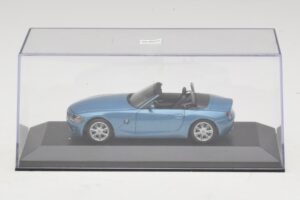 BMW Z4 E85 Šviesiai Mėlyna Metalik Pakaitinė Dėžė Minichamps 1:43 80420144054-R1 Metalas - nuotrauka 4 iš 5