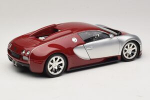 Bugatti Veyron Centenaire Edition Chrome Red Minichamps 1:18 100110851 Metalas - nuotrauka 3 iš 8