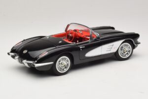 Chevrolet Corvette C1 Tuxedo Black AUTOart 1:18 71142 Metalas - nuotrauka 3 iš 8