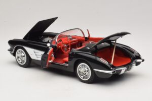 Chevrolet Corvette C1 Tuxedo Black AUTOart 1:18 71142 Metalas - nuotrauka 5 iš 8