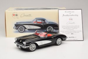 Chevrolet Corvette C1 Tuxedo Black AUTOart 1:18 71142 Metalas - nuotrauka 8 iš 8