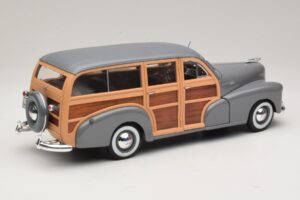 Chevrolet Fleetmaster Woody Pilkas Maisto 1:18 31854 Metalas - nuotrauka 3 iš 8