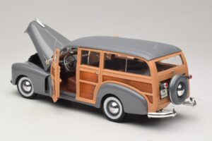 Chevrolet Fleetmaster Woody Pilkas Maisto 1:18 31854 Metalas - nuotrauka 5 iš 8