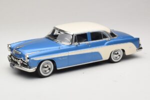 DeSoto Fireflite Sedan Mėlyna Metalik & Kreminė KK-Scale 1:18 KKDC181544 Metalas