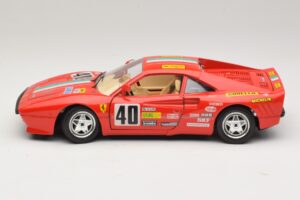 Ferrari 288 GTO #40 Raudonas Bburago 1:18 3027-P4 Metalas - nuotrauka 4 iš 8
