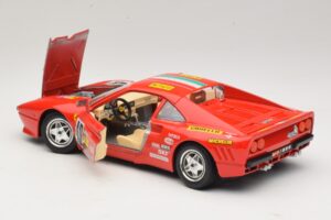 Ferrari 288 GTO #40 Raudonas Bburago 1:18 3027-P4 Metalas - nuotrauka 5 iš 8