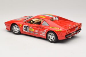 Ferrari 288 GTO #40 Raudonas Bburago 1:18 3027-P4 Metalas - nuotrauka 7 iš 8