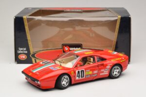 Ferrari 288 GTO #40 Raudonas Bburago 1:18 3027-P4 Metalas - nuotrauka 8 iš 8