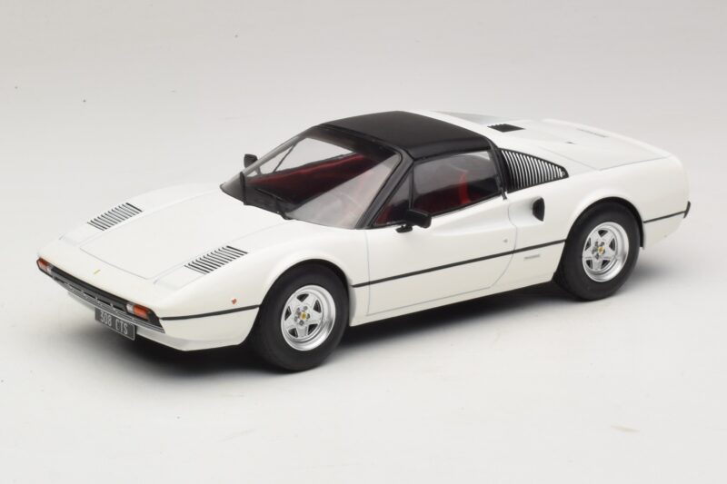 Ferrari 308 GTS Baltas MCG 1:18 MCG18664 Metalas