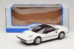 Ferrari 308 GTS Baltas MCG 1:18 MCG18664 Metalas - nuotrauka 6 iš 6