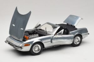 Ferrari 365 GTS Chrome Silver Hot Wheels 1:18 25738 Metalas - nuotrauka 2 iš 8