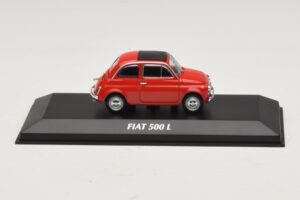 Fiat 500 L Raudonas Maxichamps 1:43 940121600 Metalas