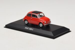 Fiat 500 L Raudonas Maxichamps 1:43 940121600 Metalas - nuotrauka 3 iš 5