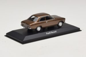 Ford Escort Mk1 Ruda Metalik Maxichamps 1:43 940081000 Metalas - nuotrauka 2 iš 5
