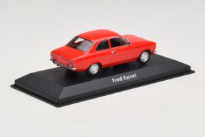 Ford Escort Mk1 Raudonas Maxichamps 1:43 940081001 Metalas - nuotrauka 2 iš 5
