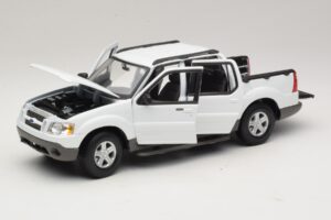 Ford Explorer Sport Trac Baltas Maisto 1:18 36891 Metalas - nuotrauka 2 iš 8