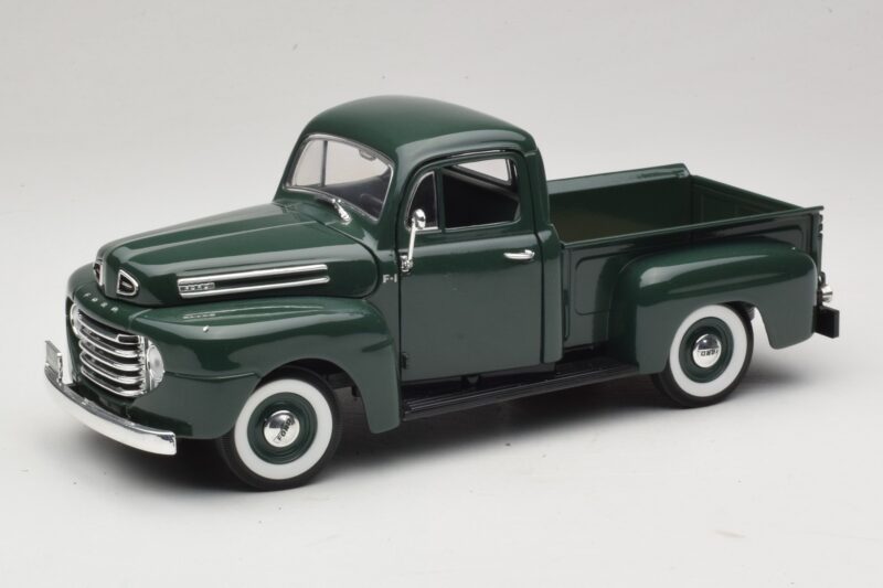 Ford F-1 Žalia Road Legends 1:18 92218 Metalas