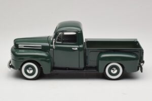 Ford F-1 Žalia Road Legends 1:18 92218 Metalas - nuotrauka 4 iš 8