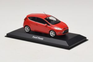 Ford Fiesta Mk7 Raudonas Maxichamps 1:43 940088000 Metalas - nuotrauka 3 iš 5
