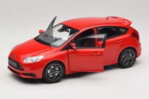 Ford Focus ST Mk2 Raudona Minichamps 1:18 110082002 Metalas - nuotrauka 2 iš 8