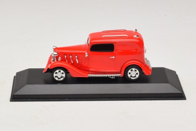 Ford Hot Rod Raudonas Minichamps 1:43 400142264 Metalas