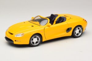 Ford Mustang Mach III Kabrioletas Geltonas Maisto 1:18 32815 Metalas