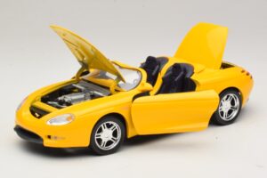 Ford Mustang Mach III Kabrioletas Geltonas Maisto 1:18 32815 Metalas - nuotrauka 2 iš 8