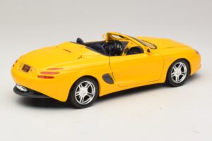 Ford Mustang Mach III Kabrioletas Geltonas Maisto 1:18 32815 Metalas - nuotrauka 3 iš 8