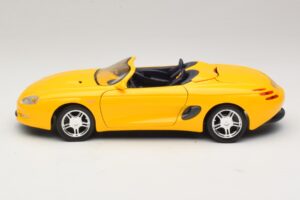 Ford Mustang Mach III Kabrioletas Geltonas Maisto 1:18 32815 Metalas - nuotrauka 4 iš 8