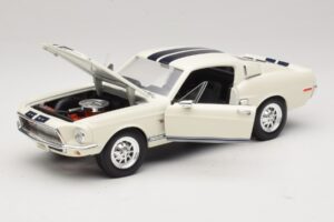 Ford Shelby GT500KR Baltas Road Legends 1:18 92168 Metalas - nuotrauka 2 iš 8