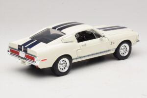 Ford Shelby GT500KR Baltas Road Legends 1:18 92168 Metalas - nuotrauka 3 iš 8