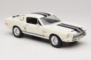 Ford Shelby GT500KR Baltas Road Legends 1:18 92168 Metalas - nuotrauka 6 iš 8