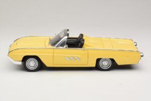 Ford Thunderbird Kabrioletas Geltonas Anson 1:18 30334-P1 Metalas - nuotrauka 4 iš 8