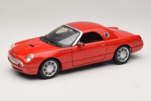 Ford Thunderbird Raudonas Maisto 1:18 31620 Metalas