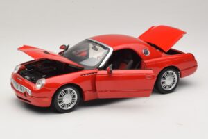 Ford Thunderbird Raudonas Maisto 1:18 31620 Metalas - nuotrauka 2 iš 8