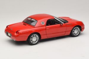 Ford Thunderbird Raudonas Maisto 1:18 31620 Metalas - nuotrauka 3 iš 8