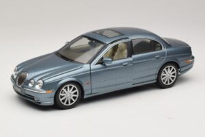Jaguar S-Type X200 Mėlynas Maisto 1:18 31865 Metalas