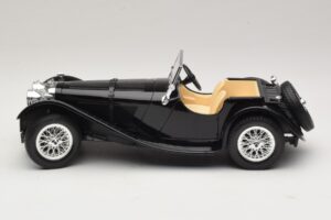 Jaguar SS100 Roadster Juodas Bburago 1:18 3006-M3 Metalas - nuotrauka 3 iš 6