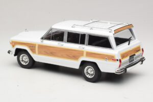 Jeep Grand Wagoneer Baltas KK-Scale 1:18 KKDC181111 Metalas - nuotrauka 5 iš 6