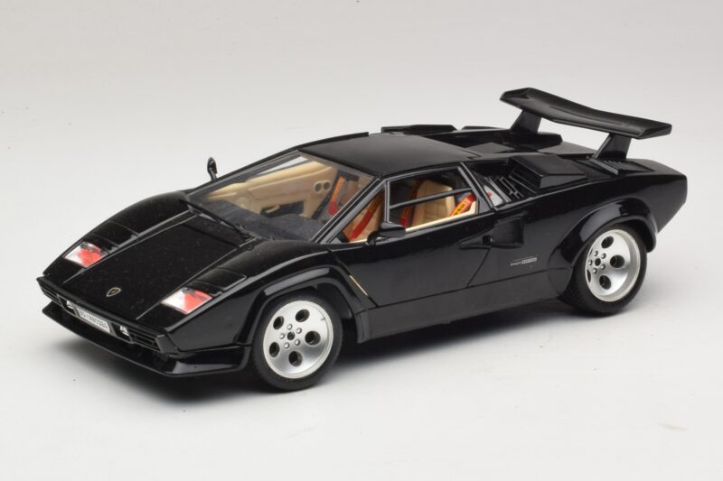 Lamborghini Countach 5000 Quattrovalvole Juodas Bburago 1:18 3337 Metalas