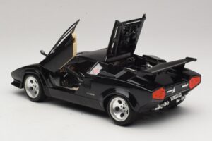 Lamborghini Countach 5000 Quattrovalvole Juodas Bburago 1:18 3337 Metalas - nuotrauka 5 iš 8