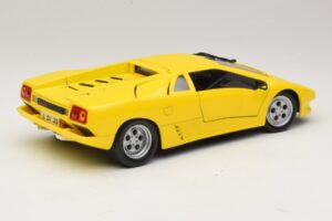 Lamborghini Diablo Geltonas Maisto 1:18 32803 Metalas - nuotrauka 3 iš 8