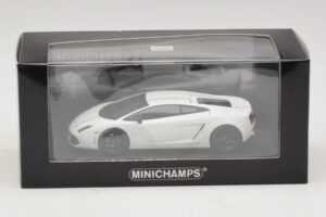 Lamborghini Gallardo LP550-2 Tricolore Baltas Minichamps 1:43 400103801 Metalas - nuotrauka 5 iš 5