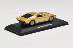 Lamborghini Miura P400 Auksinis Maxichamps 1:43 940103002 Metalas - nuotrauka 2 iš 5