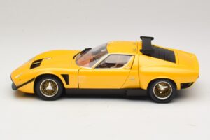 Lamborghini Miura SVR Geltonas & Juodas Kyosho 1:18 08319GY Metalas - nuotrauka 4 iš 8