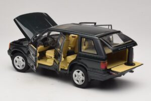 Land Rover Range Rover P38A 4.6 HSE Žalia Metalik AUTOart 1:18 70010 Metalas - nuotrauka 5 iš 8