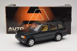 Land Rover Range Rover P38A 4.6 HSE Žalia Metalik AUTOart 1:18 70010 Metalas - nuotrauka 8 iš 8